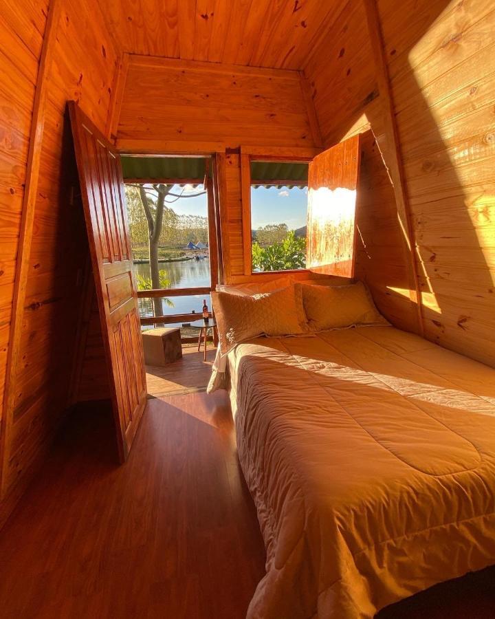 Готель Rancho Vw Canabrava Жуїз-ді-Фора Екстер'єр фото